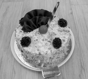 Special Fresh Fruit Cake (500 Grams)