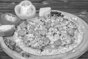 Regular Chicken Pizza