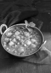 Aloo Mutter