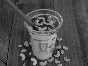 Strawberry Nuts Thickshake