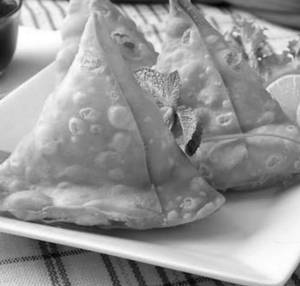 Samosa (Without Garlic & Onion) (3 Pcs)