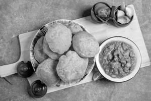Gravy Aloo + Puri (6 Pcs)
