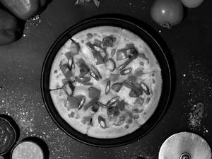 Teekha Chicken Pizza (9 Inch)