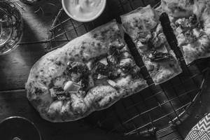 Stuffed Garlic Bread with Chicken & Sun-dried Tomatoes