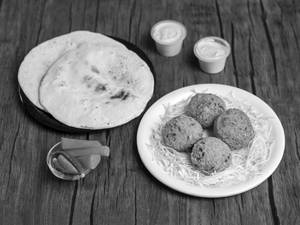 Falafel & Hummus Basket