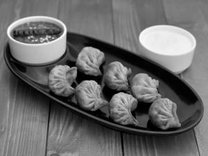 Fried Momos (8 Pcs)