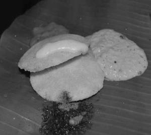 Ghee Idli (2 Pcs)