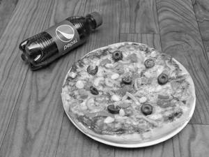 8" Italian Pizza (250 Ml Coldrink Free)