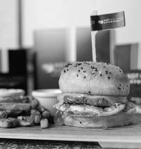 Hms Gourmet Chicken Burger