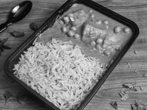 Mattar Paneer Rice Box with Mango Juic