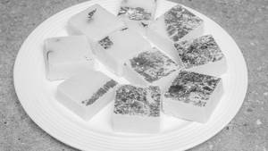 Khoya Pistas Burfi