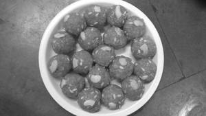 Kesar Laddu