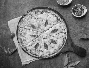 Classic Margherita Pizza 9"