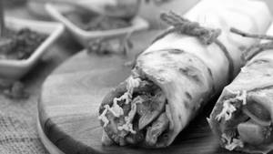 Aloo Chilly Roll