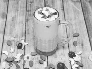 Mix Fruit Milkshake + Rose Mastani