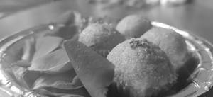 Besan Laddu
