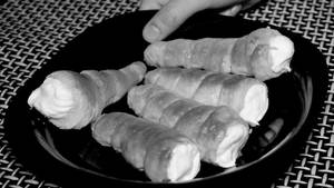 Vanilla Cream Roll