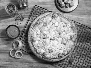 Paneer Lababdar Pizza