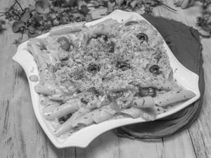 White Sauce Pasta [Veg]