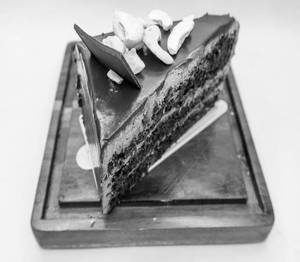 Nutty Chocolate Praline Pastry [Serves 1]