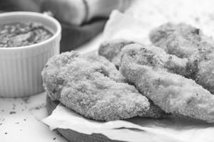 Boneless Chicken Strips [6 Pieces]