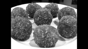 Khoppre ke Ladoo