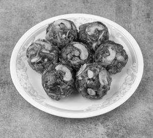 Dry Fruit Laddu