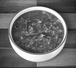 Veg hot and sour soup