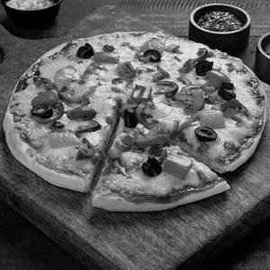 Lakeview Special Pizza