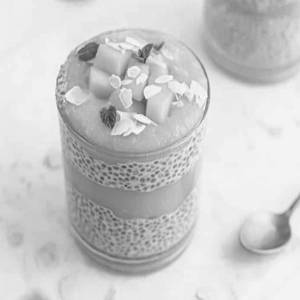 Mango Coconut Chia Pudding (Vegan)