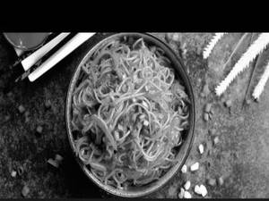 Schezwan Noodles-veg