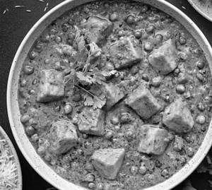 Matar paneer