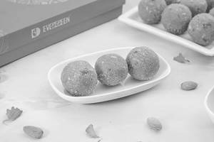 Besan Dry Fruit Ladoo