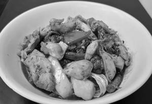 Chicken In Hot Bean Sauce
