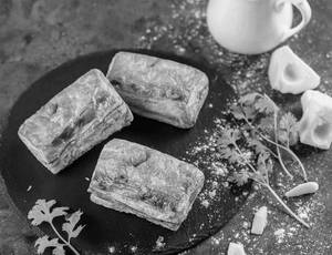 Veg White Sauce Pattice