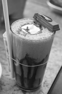 Kitkat Shake