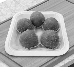 Special Besan Laddu