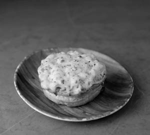 Paneer Corn Burgizza
