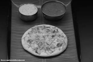 Onion Uttapam