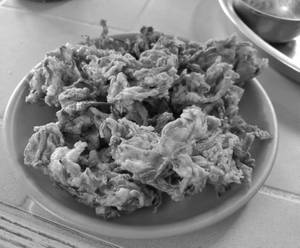 Onion Pakoda (8 Pcs)