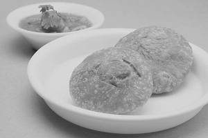 Pithi Kachori ( 2 Pcs) With Aloo Sabzi
