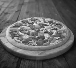 Extravagaznza Feast Pizza