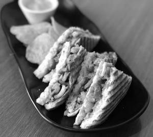 Chilli Chicken Grilled Sandwich