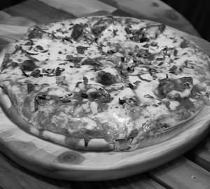 8" Butter Chicken Pizza 8ins