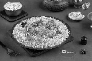 Lucknowi Chicken Biryani