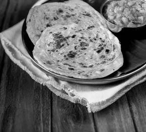 3 parotha  Veg Kuruma
