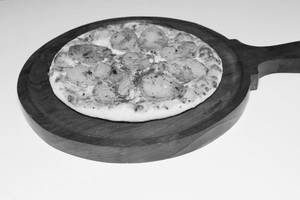 Lyonnaise Pizza