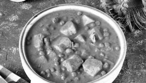 Matar Paneer