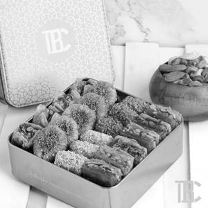Assorted Baklava Tin Gift Box - 1 Kg 