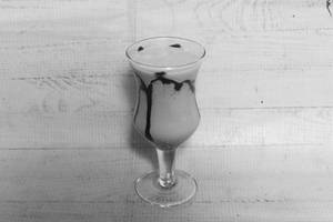 Kitkat Oreo Shake